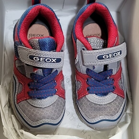 Geox Kids Unisex-Child Bernie 10 Sneaker - Picture 4 of 7